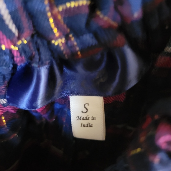 NWOT Plaid off the shoulder top-small - Picture 2 of 3